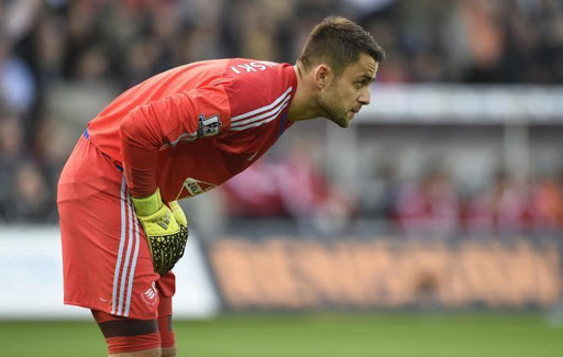 Football - Swansea City v Arsenal - Barclays Premier League - Liberty Stadium - 15/16 - 31/10/15 Swansea City's Lukasz Fabianski Reuters / Rebecca Naden