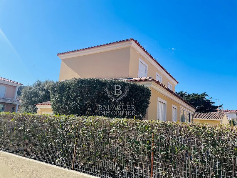 Vente villa 5 pièces 131 m² à Le brusc (83140), 850 000 €