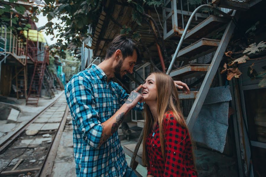 Fotografo di matrimoni Sasha Vanlov (byonelove). Foto del 28 gennaio 2016