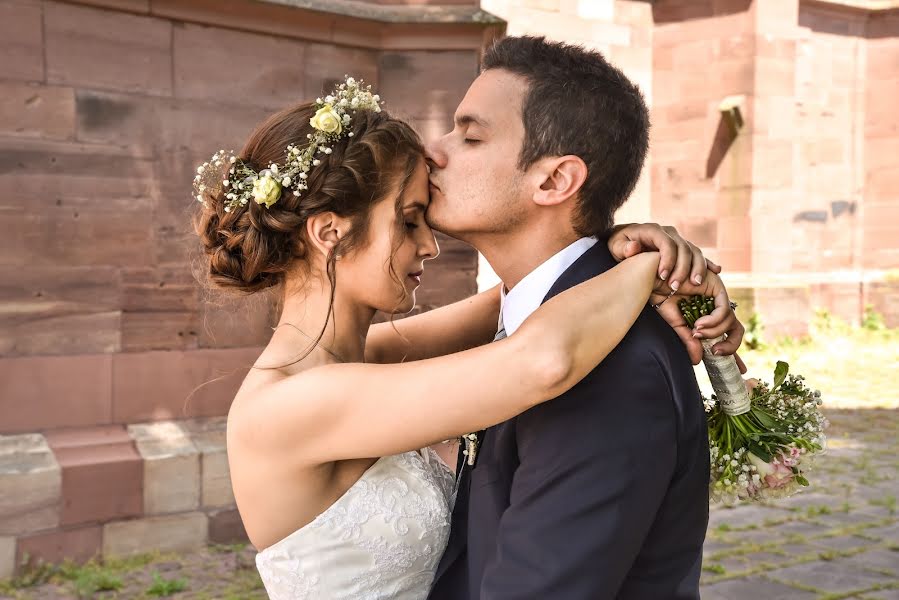 Fotografo di matrimoni Denis Stankovic (smotive). Foto del 13 novembre 2020