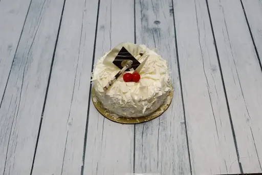 White Forest Cake [1 Kg]