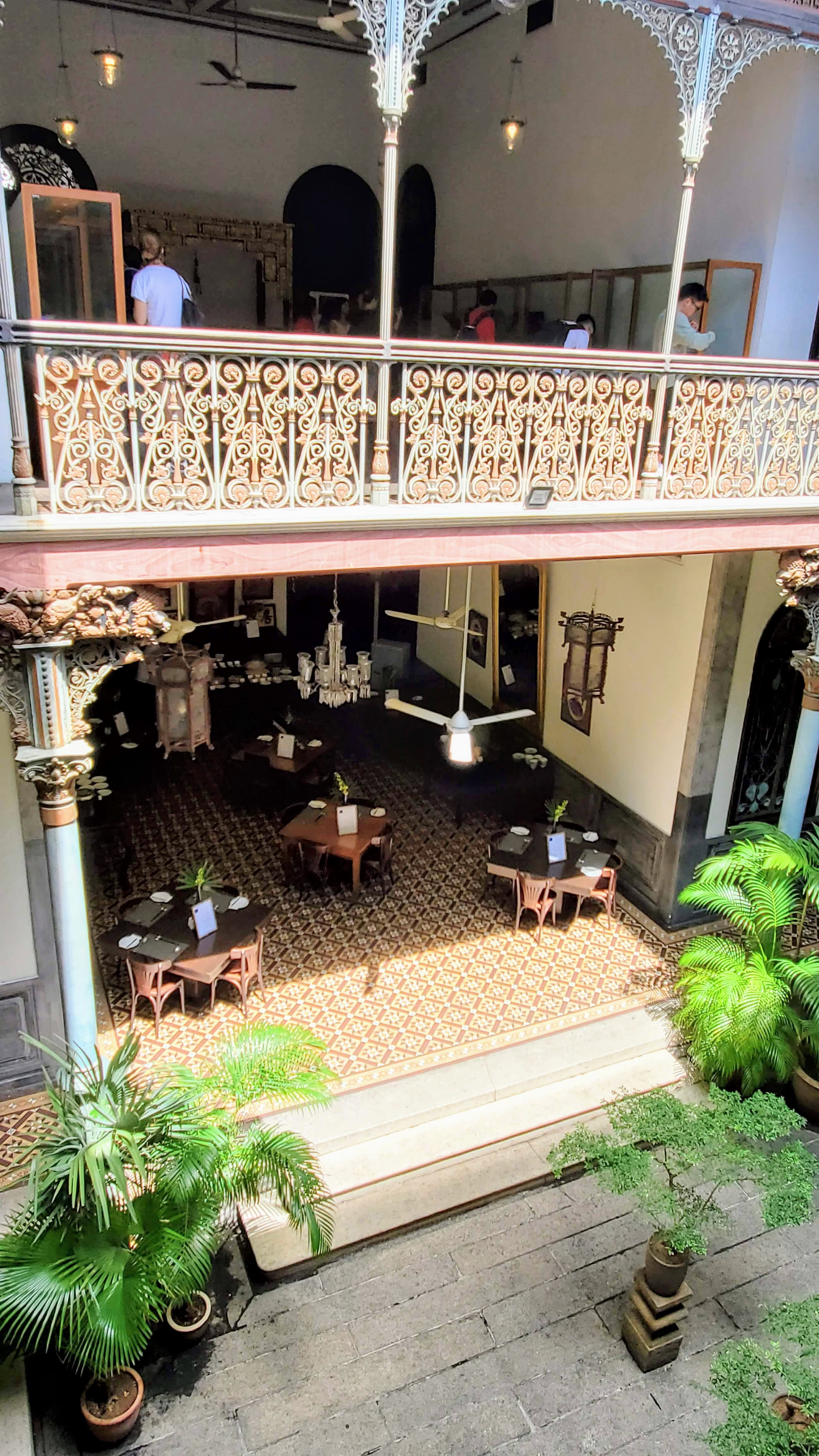 Staying at the Cheong Fatt Tze Blue Mansion in Penang: Main Atrium area