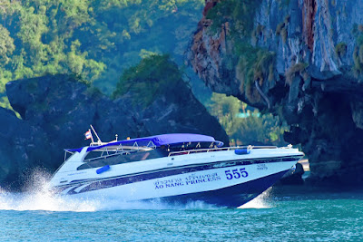 Switch to speed boat at Nopparat Thara Pier