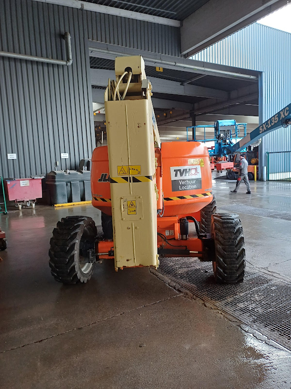 Picture of a JLG 600AJ