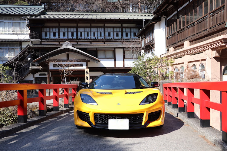 エヴォーラのロータス・ドライブ・ジブリに関するカスタム事例の投稿画像1枚目