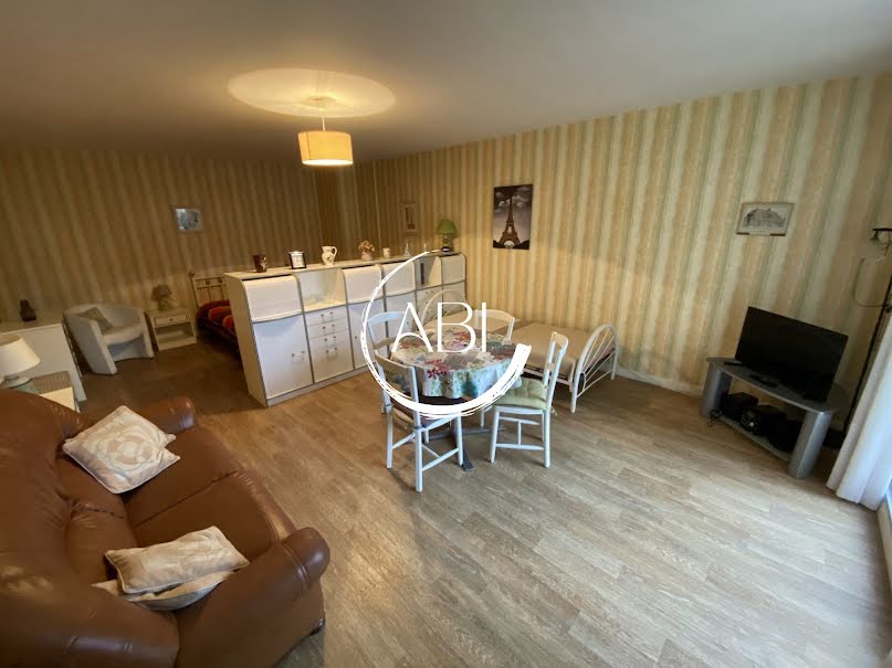 Vente appartement 1 pièce 45 m² à Bagnoles de l'Orne Normandie (61140), 100 000 €