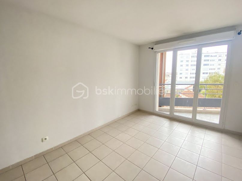 Vente appartement 2 pièces 40 m² à Nimes (30000), 160 000 €