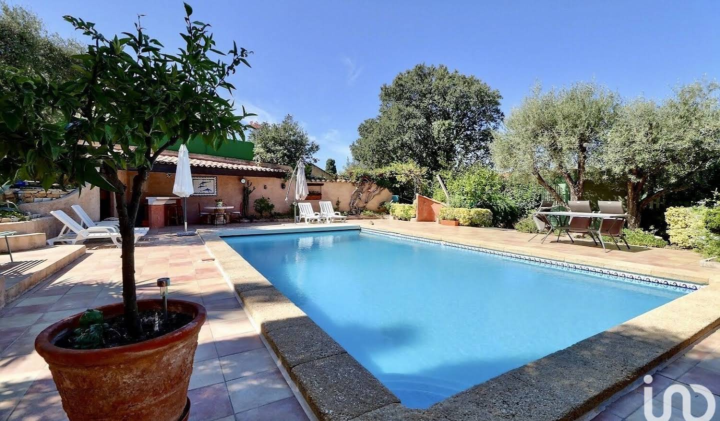 House with pool and terrace La Ciotat