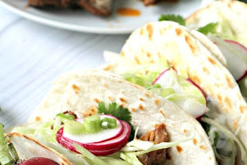 Slow Cooker Ribs Tacos