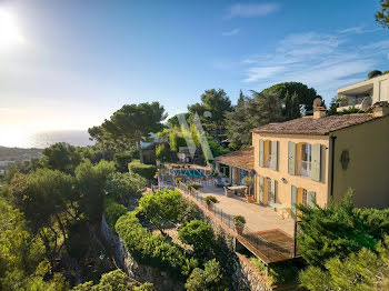 villa à Roquebrune-Cap-Martin (06)