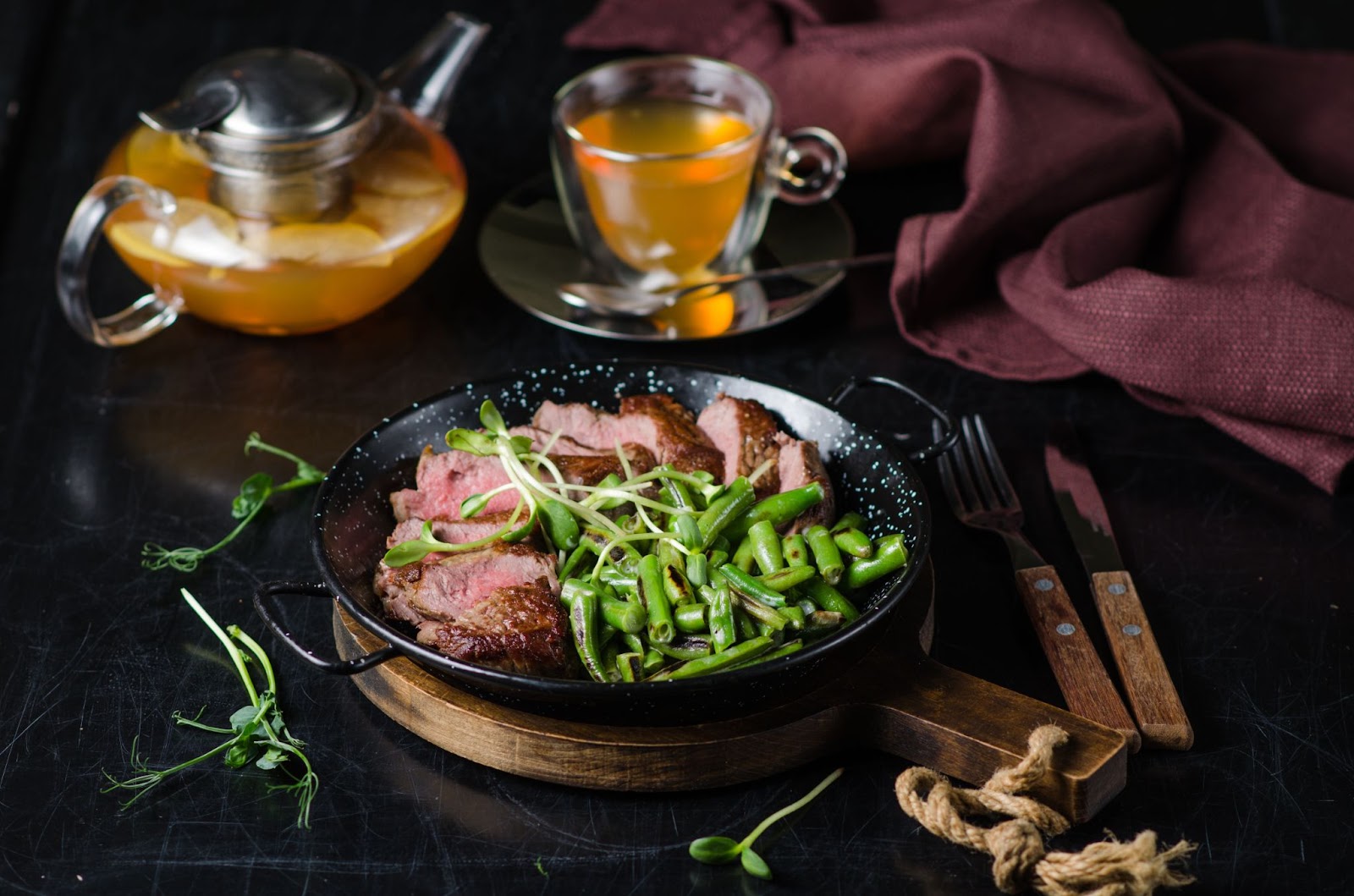 Stirring the Pot: Blogger Burger Club: Caesar Salad and Flank Steak Burgers  with Garlic Crostini