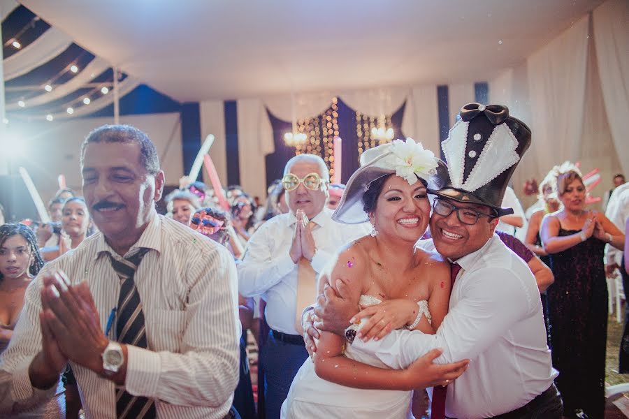 Fotógrafo de casamento Paz David (lavidfilms). Foto de 15 de janeiro 2019