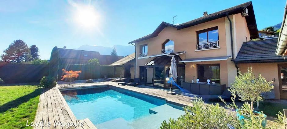 Vente villa 7 pièces 237 m² à Gilly-sur-Isère (73200), 599 000 €