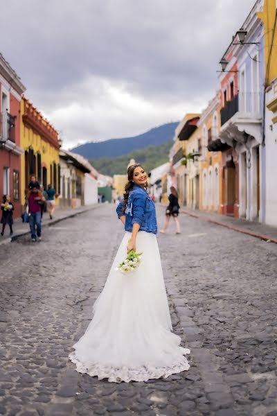 Fotógrafo de casamento Lester Manchamé (lestermanchame). Foto de 1 de maio 2020