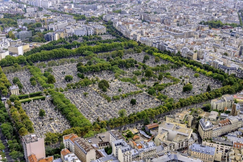 Père-Lachaise, onde os mortos nunca descansam