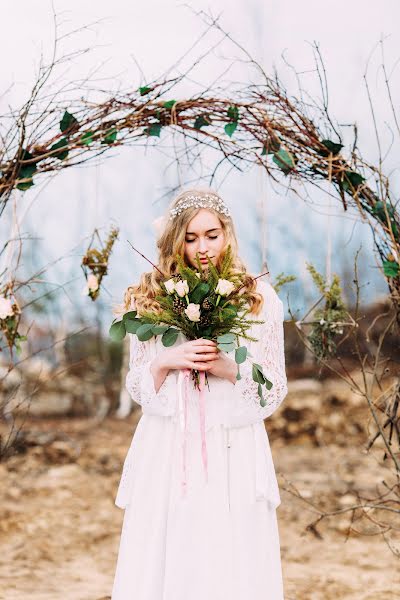 Fotógrafo de casamento Lena Kapucin (kapucin). Foto de 29 de maio 2017