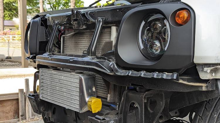 ジムニーのジムニーカスタム・DIY・サーキット・レインボーオートに関するカスタム事例の投稿画像1枚目