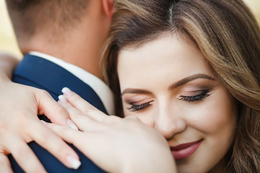 Fotógrafo de casamento Oleg Shvec (svetoleg). Foto de 25 de fevereiro 2018