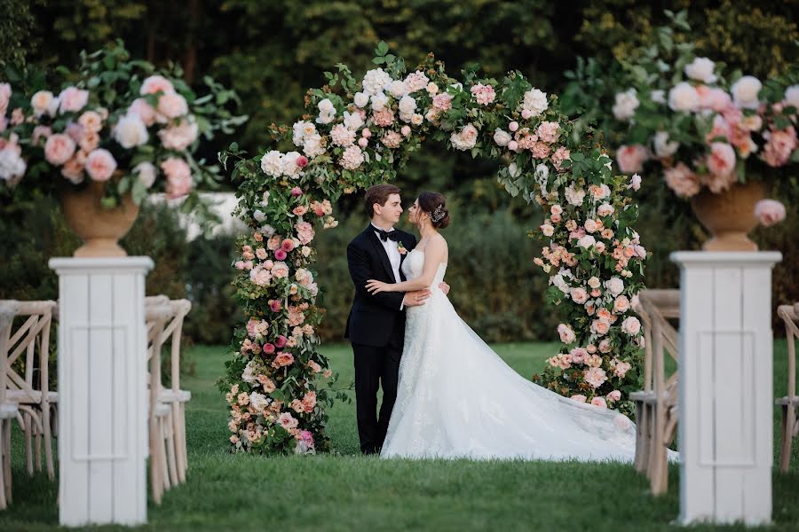 Fotografo di matrimoni Olga Kochetova (okochetova). Foto del 30 maggio 2019