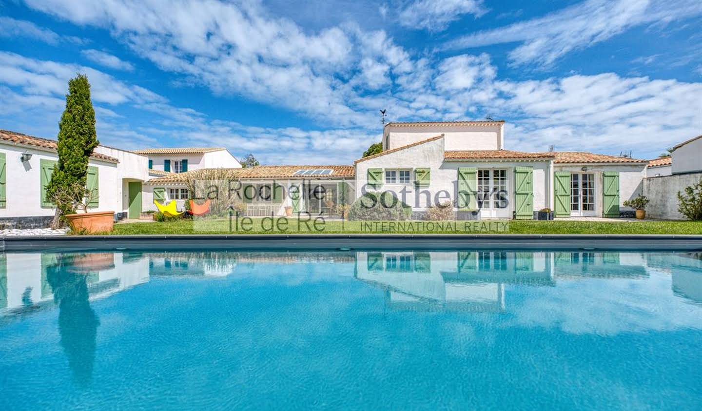 Maison avec piscine en bord de mer Saint-Martin-de-Ré