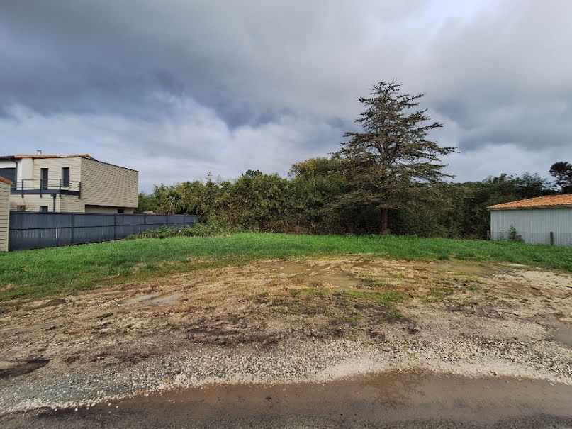 Vente terrain  496 m² à Les Mathes (17570), 140 000 €