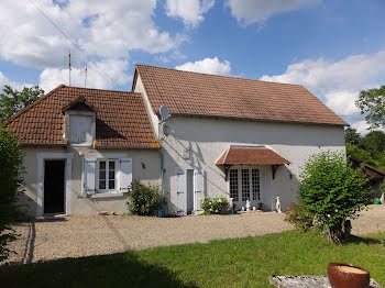 maison à Ainay-le-Château (03)