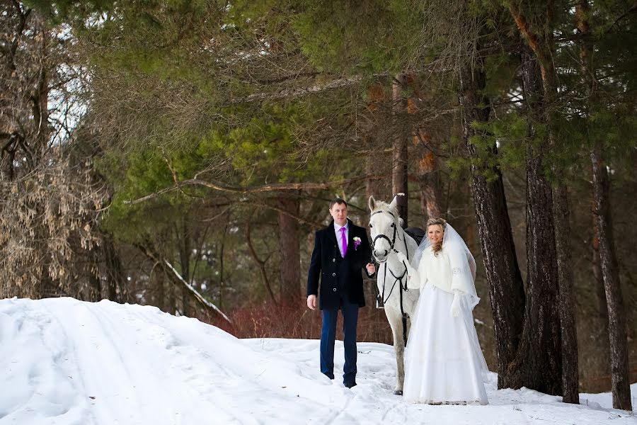 結婚式の写真家Anna Zhukova (annazhukova)。2015 3月27日の写真