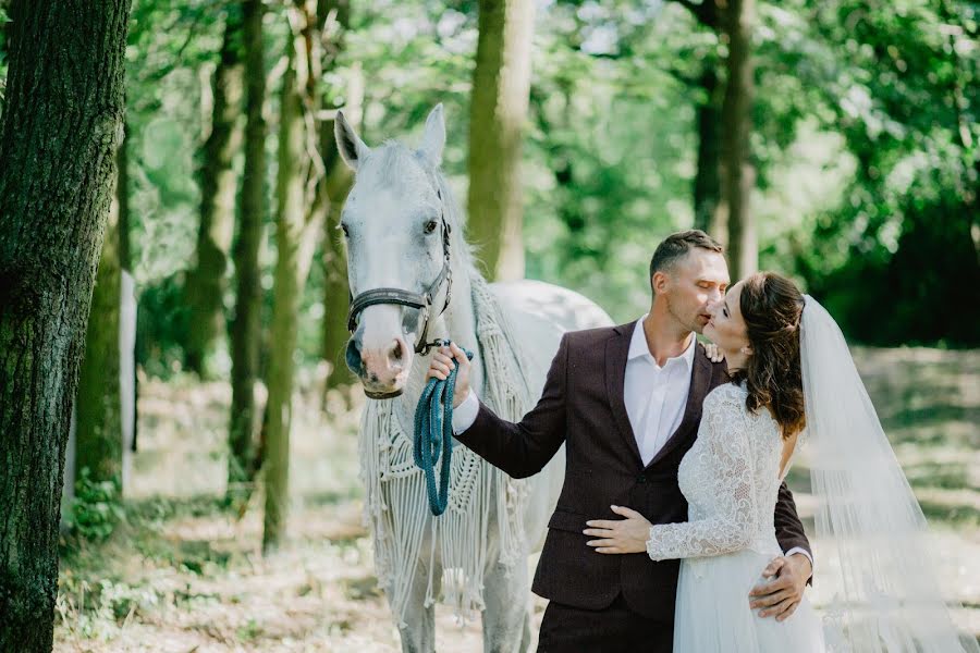 Fotógrafo de casamento Arti Verbowski (verbo). Foto de 3 de janeiro 2020