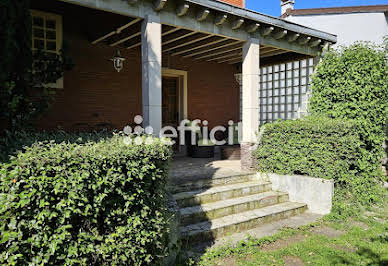 House with terrace 14