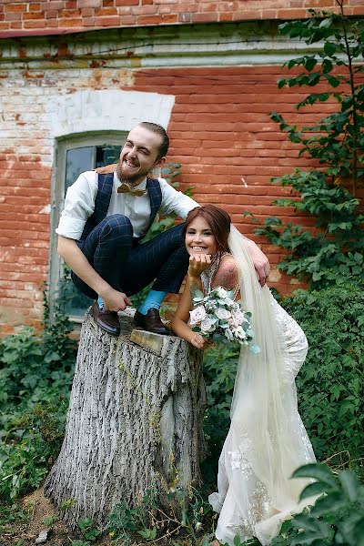 Fotógrafo de casamento Sergey Ilin (man1k). Foto de 5 de abril 2021