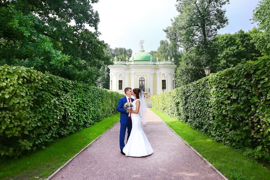 Fotógrafo de bodas Aleksandra Yakimova (iccabell). Foto del 3 de mayo 2017