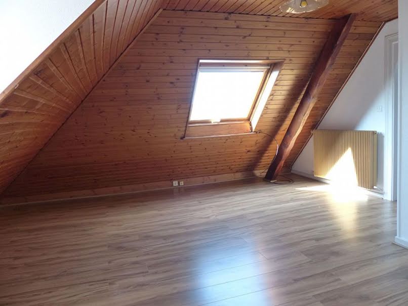 Location  appartement 2 pièces 40 m² à Illzach (68110), 415 €