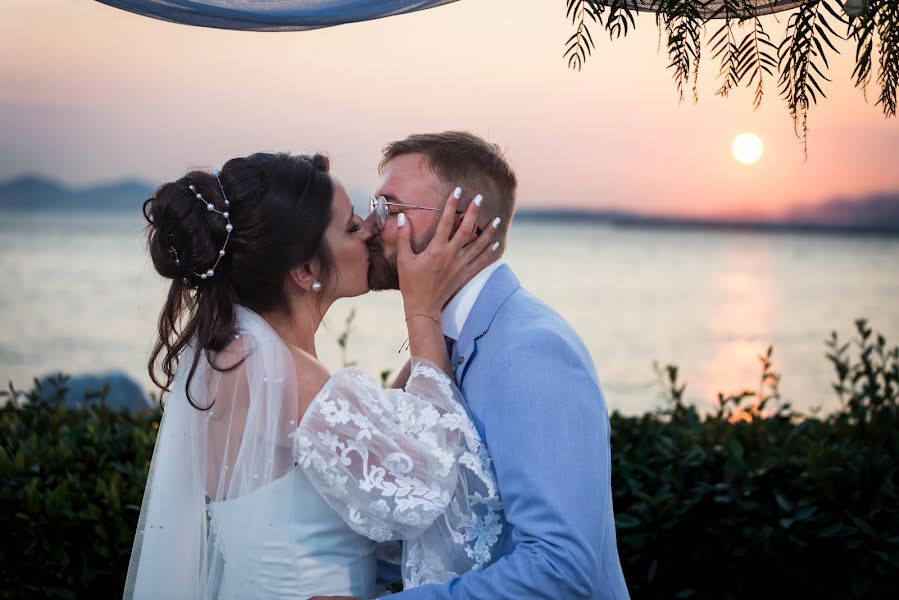 Fotografo di matrimoni Constantinos Papacheimonas (krbx5ms). Foto del 28 luglio 2023