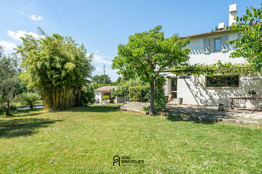 House with pool and garden 3
