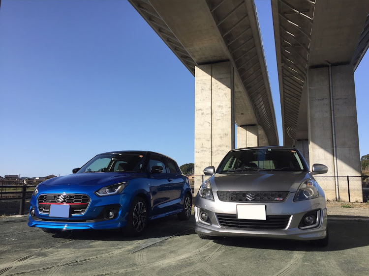 スイフトRSのフォロワーさんとコラボ・スイフトコラボ♫・エコパ・高架下・スイフトRS最高♪に関するカスタム事例の投稿画像3枚目