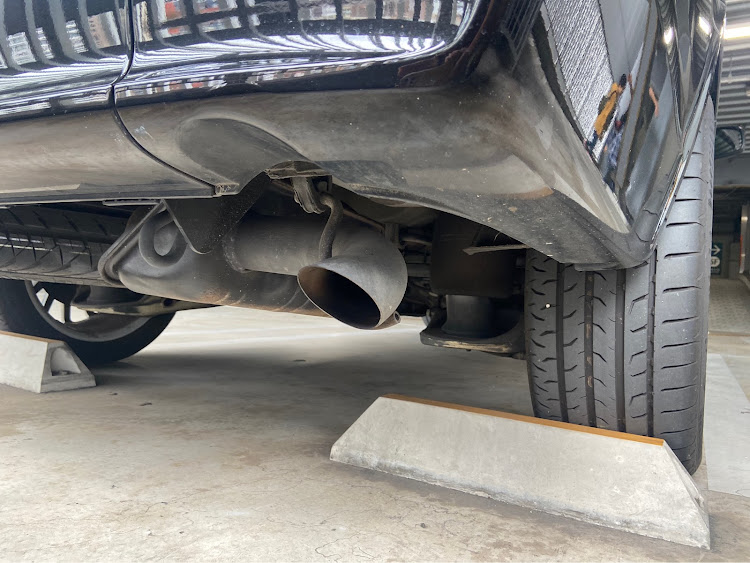 Vクラスのマフラー出口を見てみたい・Ꮩクラス・V350に関するカスタム事例の投稿画像1枚目