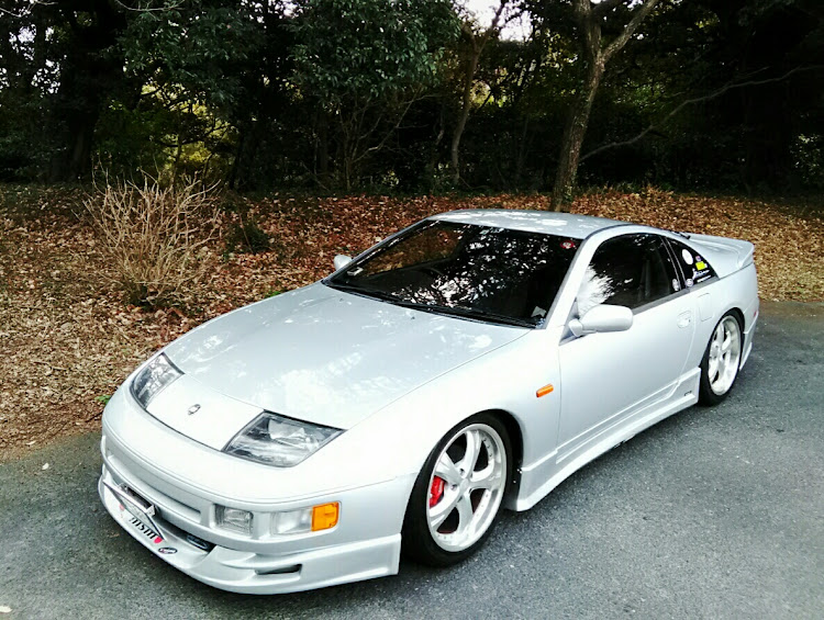 フェアレディZの#z32・左斜め前写真展・Z32保存会Z'sRider・左斜め前の美学に関するカスタム事例の投稿画像1枚目