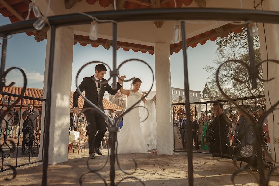 Fotografo di matrimoni Violeta Ortiz Patiño (violeta). Foto del 12 novembre 2017