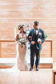 Wedding photographer Ari Mäkiö (arimakio). Photo of 19 June 2019