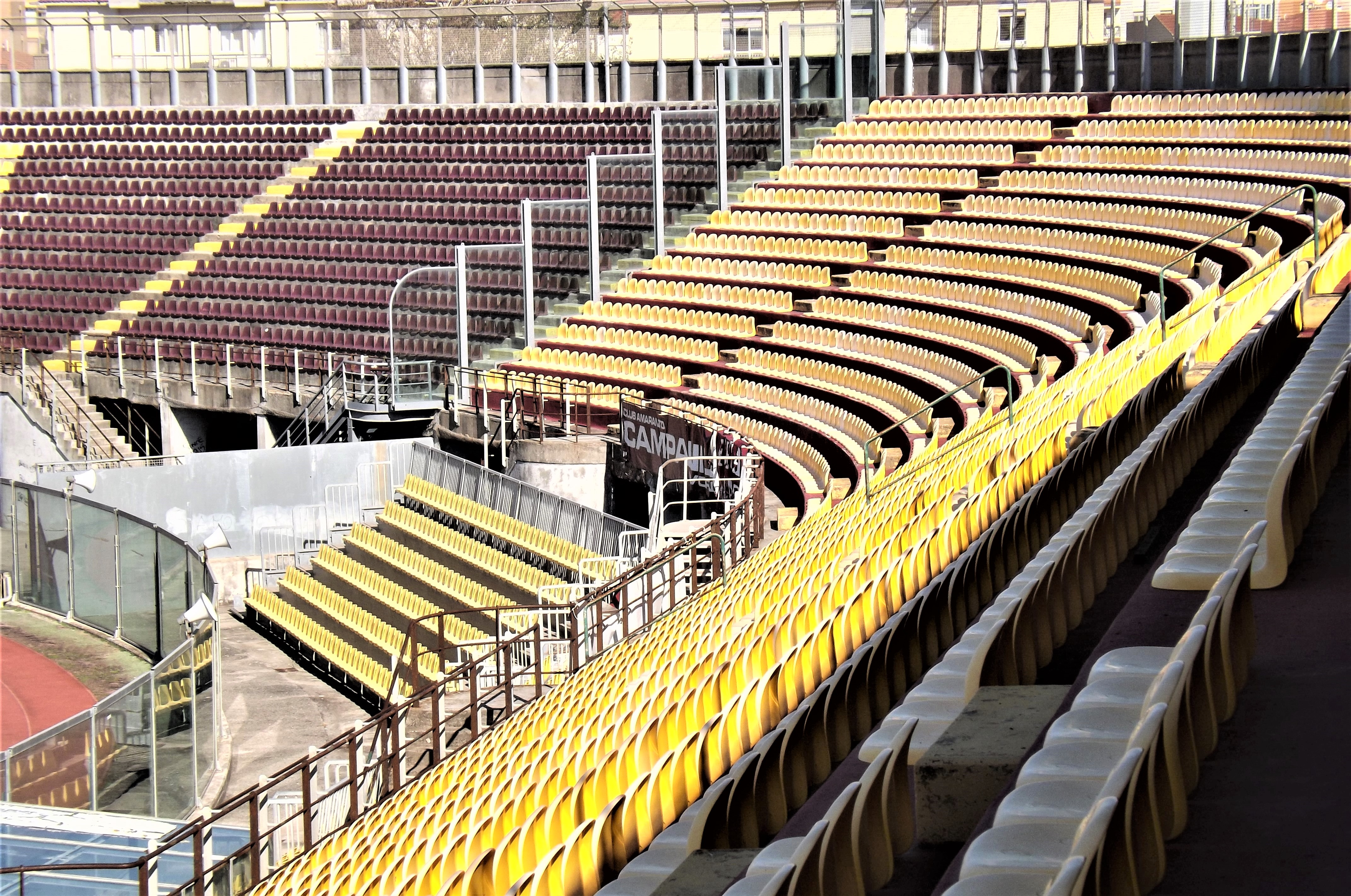 stadio vuoto di pilotto