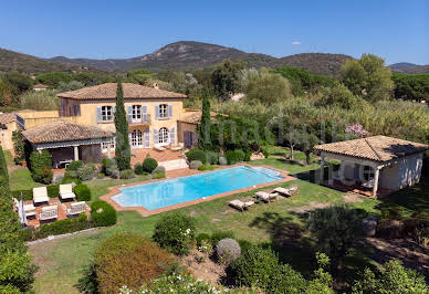 Villa with pool and terrace 2