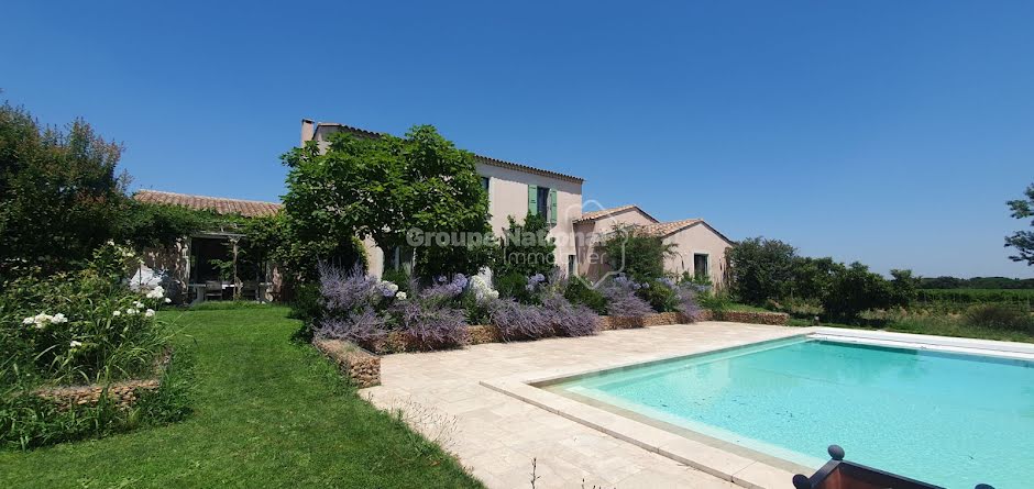 Vente villa 10 pièces 339.82 m² à Nimes (30000), 1 250 000 €