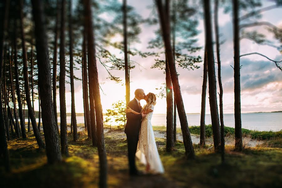 Fotógrafo de casamento Vitaliy Fedosov (vitalyf). Foto de 18 de setembro 2017