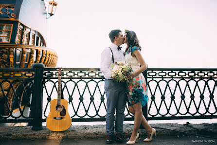 Fotógrafo de casamento Maksim Sivkov (maximsivkov). Foto de 22 de junho 2015