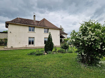 maison à Les Avenières (38)