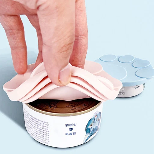 Portable Silicone Dog Cat Canned Lid 2-in-1Food Sealer Spoon Pet Food Cover Storage Fresh-keeping Lids Bowl Dog Accessor