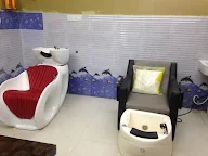 I Shine Beauty Parlour photo 1