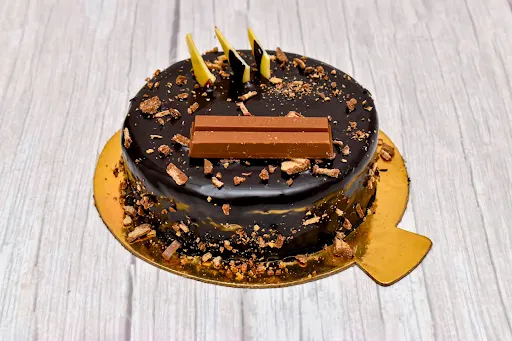 KitKat Cake