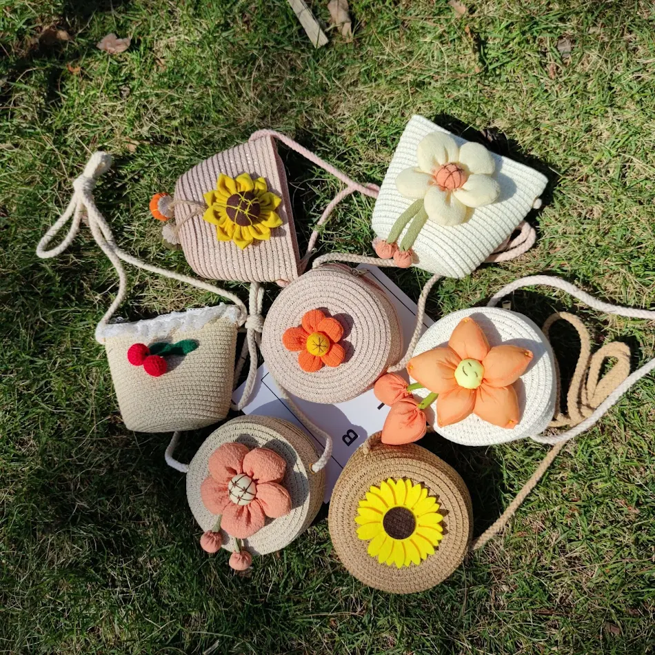 Schattige Gevlochten Strooien Kinder Crossbody Tas, Perfect voor Kinderen, Ideaal voor Speelgoed en Kleine Spullen, Leuke Uitstraling