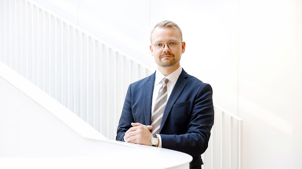 Keskuskauppakamarin johtava asiantuntija Teppo Säkkinen. Kuva: Liisa Takala.